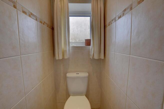 Toilet.jpg