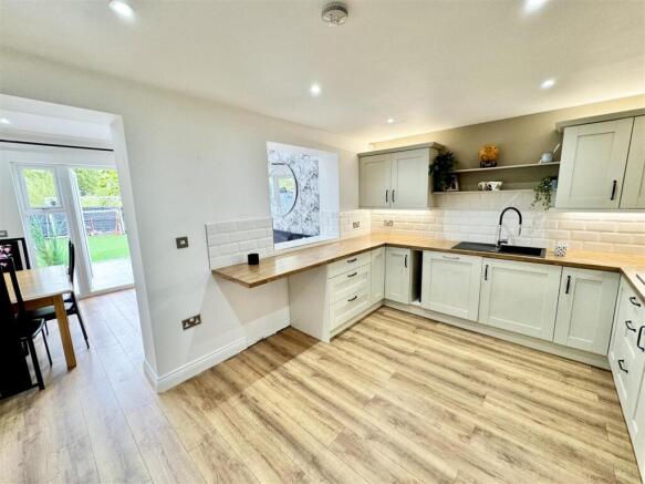 EXTENDED GROUND FLOOR ROOM