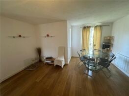 97, Clarence Close, New Barnet, Barnet EN4 8AN