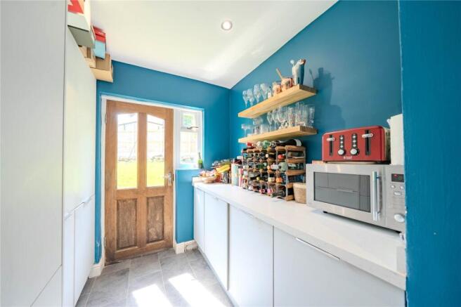 4 bed Semi-Detached for sale Image 10