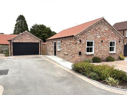Greybeck Grove, Main Street, Wetwang