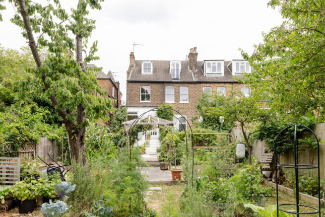 299993 - 20250717-CONNAUGHT-RD-11_HI_RES.JPG