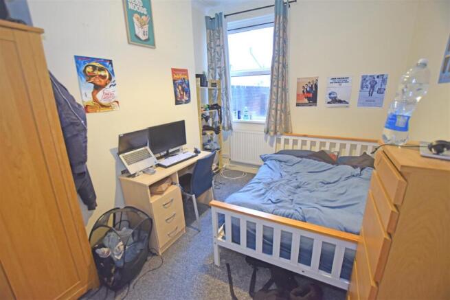 Middle room.jpg