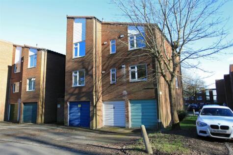 Dalford Court, Hollinswood