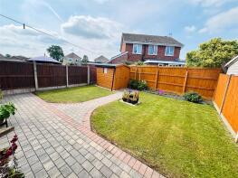 64, Langrick Avenue, Howden DN14 7SR