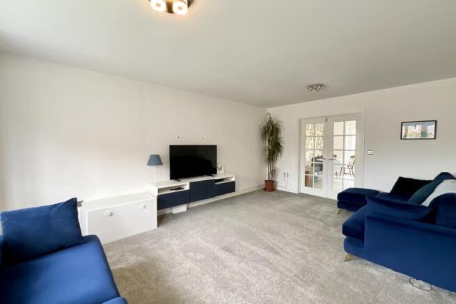 4 bed Detached for sale Image 4