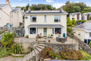 7, Broad Park, Dartmouth TQ6 9EZ