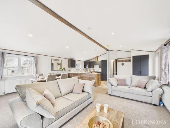 Cam02173g0 Pr0337 Still064