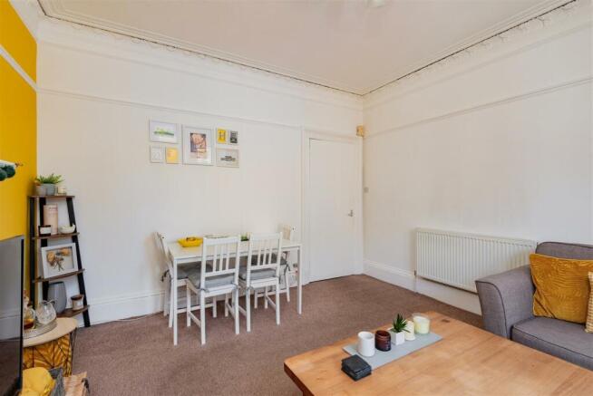 1R 60 Abbotsford Street Dundee-2.jpg