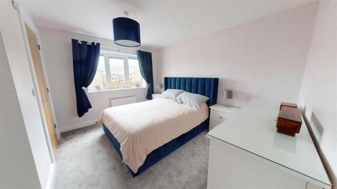 4 bed Detached for sale Image 11