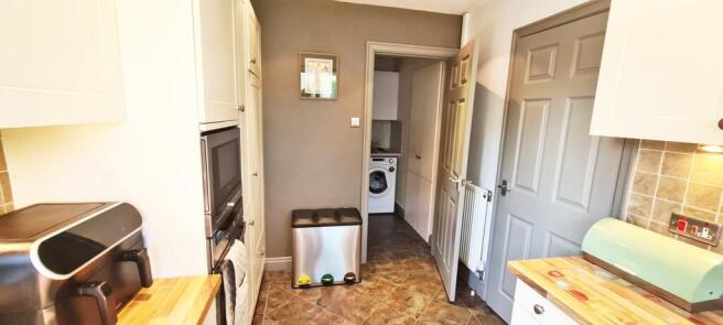 3 bed Link Detached House for sale Image 6