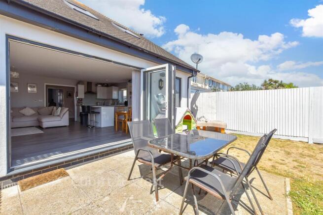 External Lifestyle Photograph