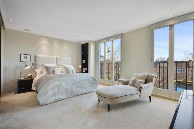 Hammersmith Grove - Bedroom.JPG