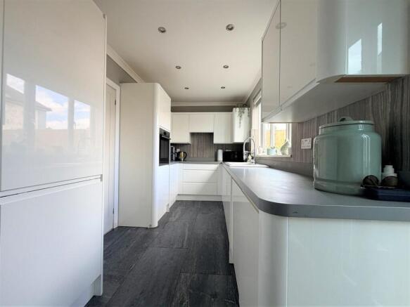 KITCHEN1