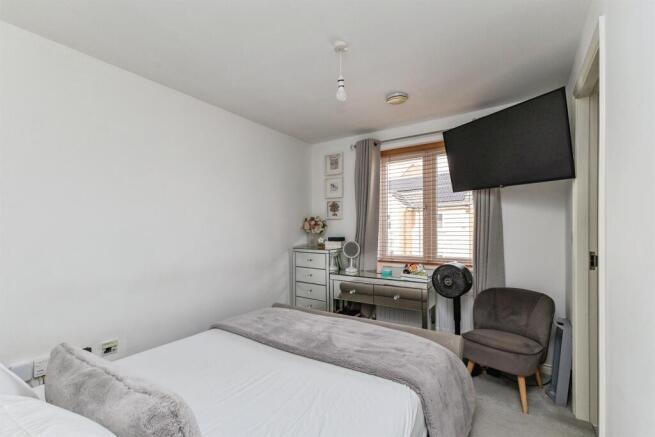 2 bed Apartment for sale Image 10
