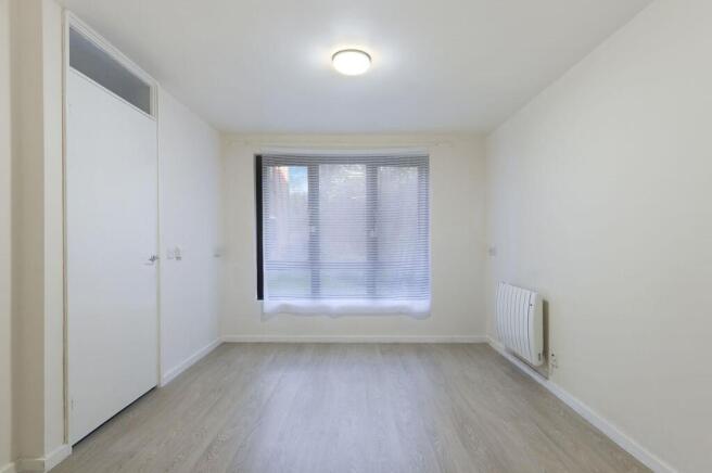Brook Avenue, Wembley, HA9 photo 4