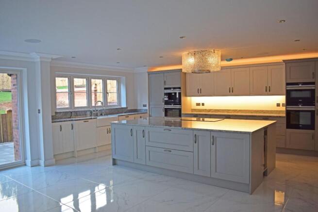 P3 57a Twatling Road, kitchen 1a.jpg