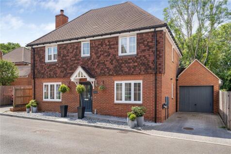 Wanborough Way, Ash Green, Surrey, GU12