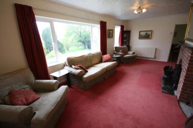 FOR SALE PL15 7SB