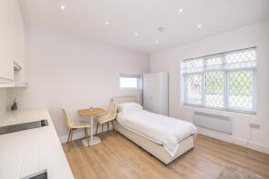 19, Heathside Road, Northwood HA6 2EG