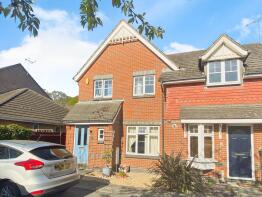 25, Barn Piece, Eastleigh SO53 4HP