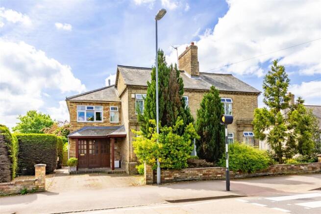 51 Ampthill Road (39 of 42).jpg