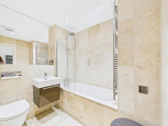 2 bed Apartment for sale Image 10