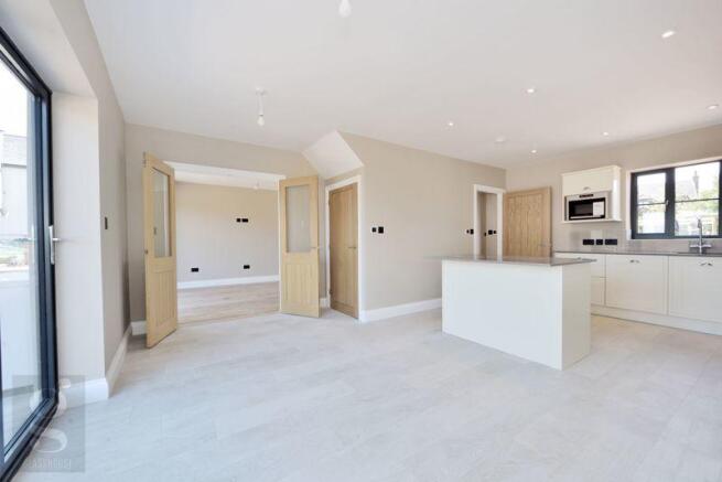 Kitchen - Sitt...