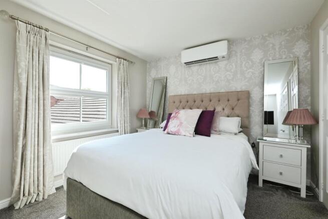 3 bed Detached for sale Image 8