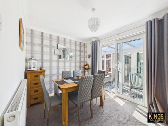 2 bed Semi-Detached Bungalow for sale Image 6