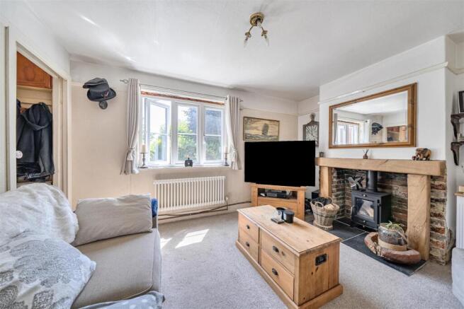 sitting room 2.jpg
