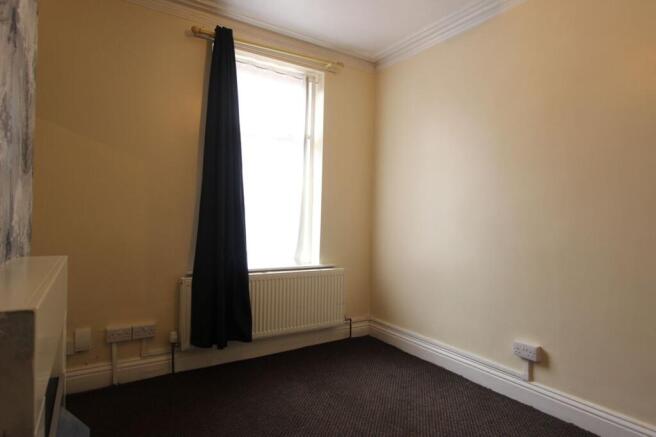 2 bed Terraced to rent Image 12