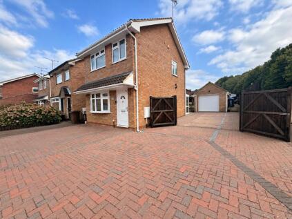 Merton Road, DAVENTRY, Northamptonshire, NN11