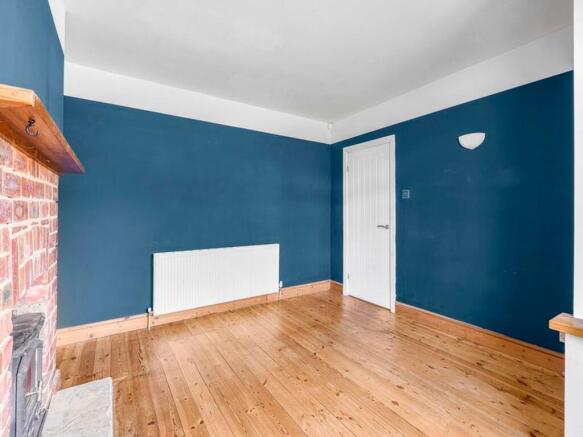 5 bed Semi-Detached to rent Image 7