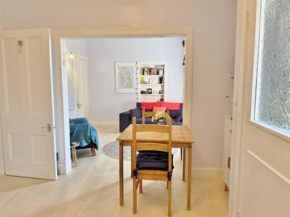 Dining space to lounge