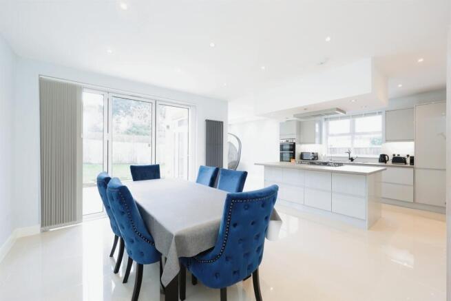 Breakfast Room