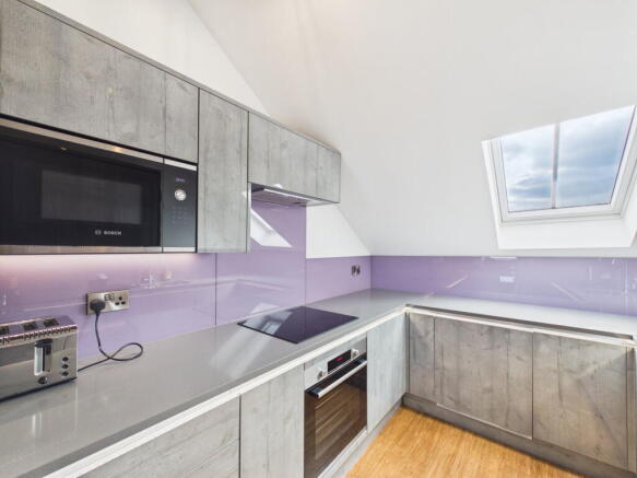 2 bed Penthouse for sale Image 7