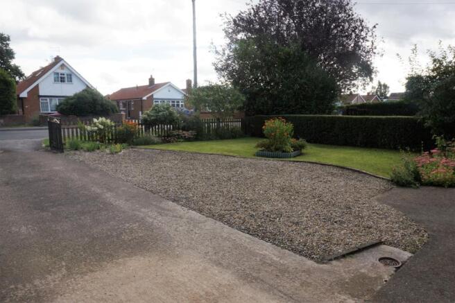 Front Garden 1