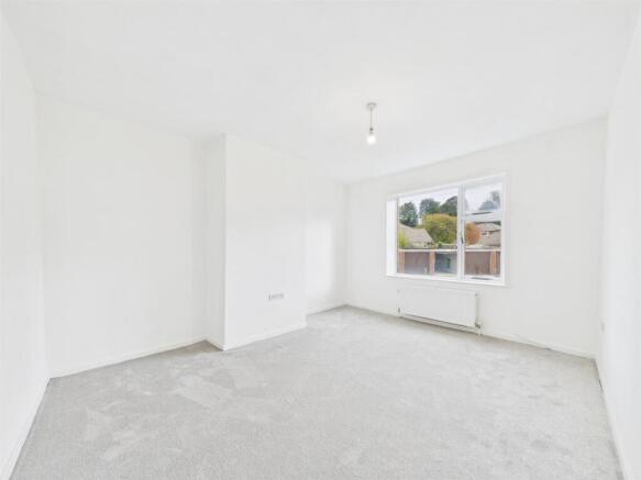 3 bed Terraced for sale Image 5