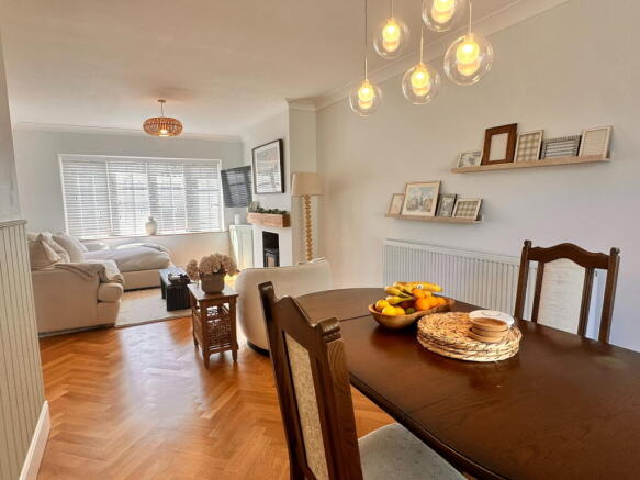 Cresswell Drive, Cottesmore photo 4