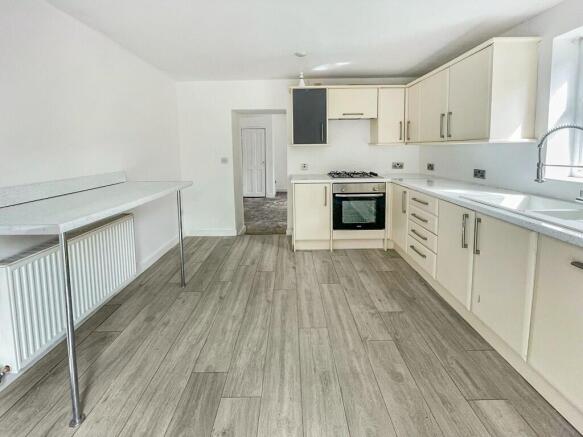 2 bed Detached for sale Image 7
