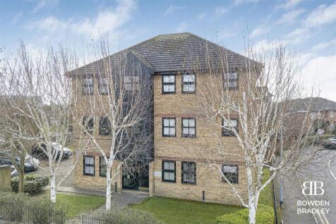 Manford Way, Hazel Court, IG7