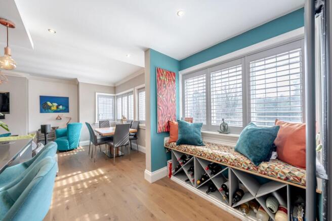 2 bed Flat for sale Image 12