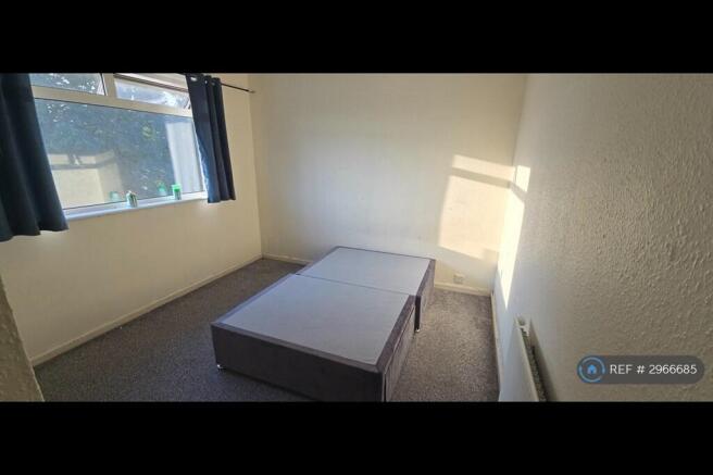 3 bed Semi-Detached to rent Image 7