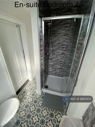 En-Suite 4