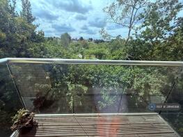 Flat 3, 173 Sunflower Court, Granville Road, Childs Hill, London NW2 2BF
