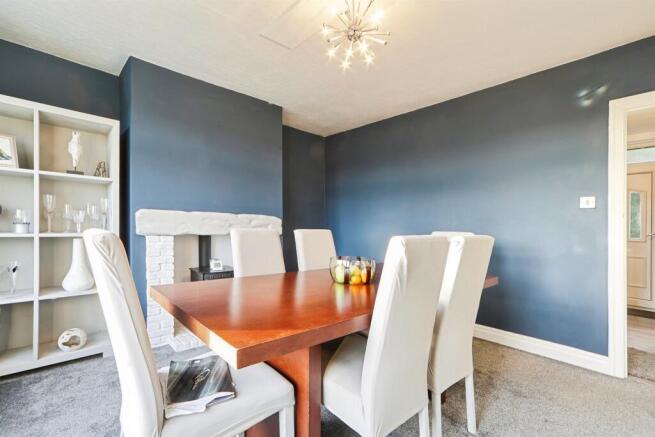 3 bed Semi-Detached for sale Image 5