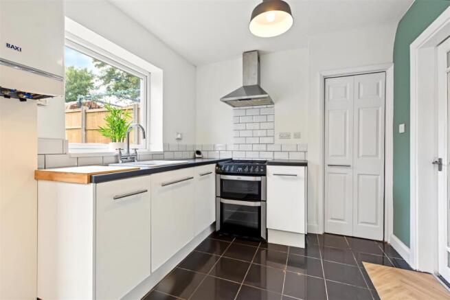 Kitchen_2.jpeg