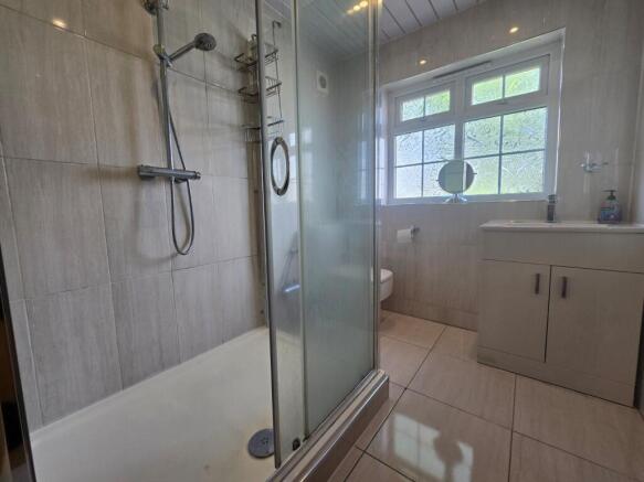 3 bed Semi-Detached for sale Image 6