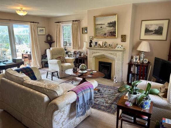 Sitting Room.JPEG
